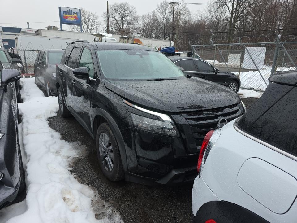 2025 Nissan Pathfinder SV FWD