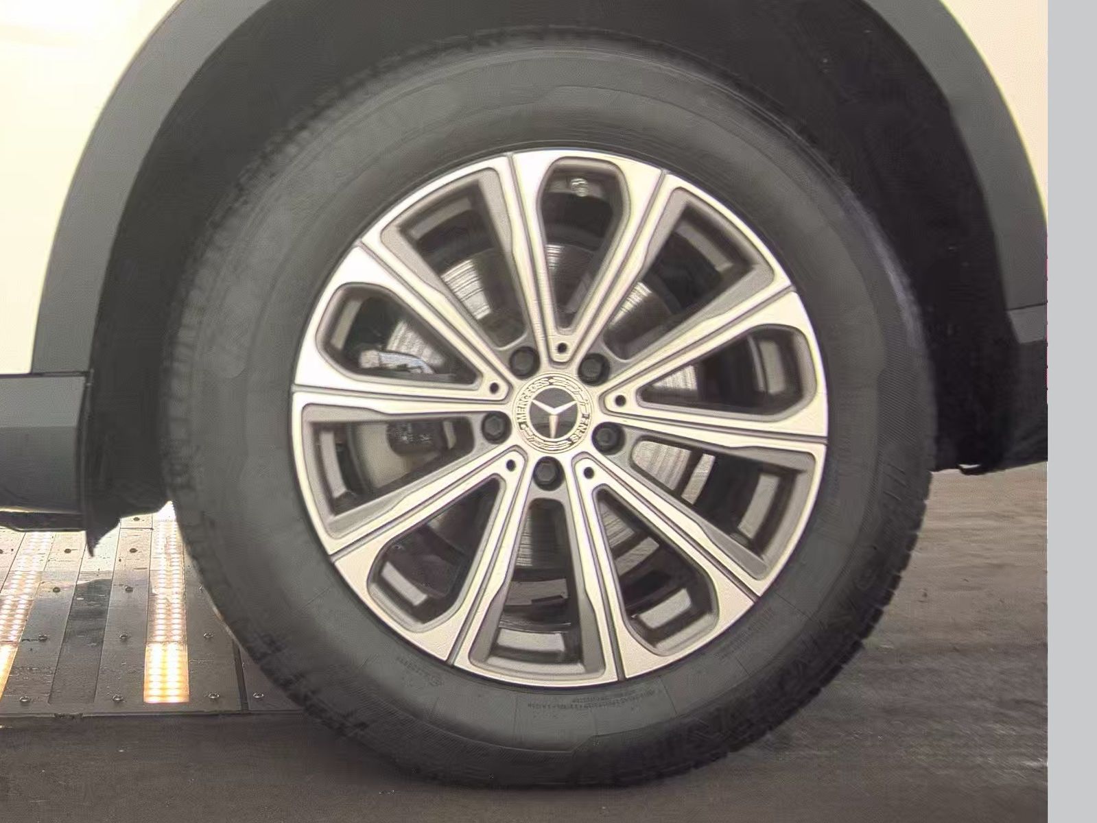 2024 Mercedes-Benz GLC GLC 300 RWD