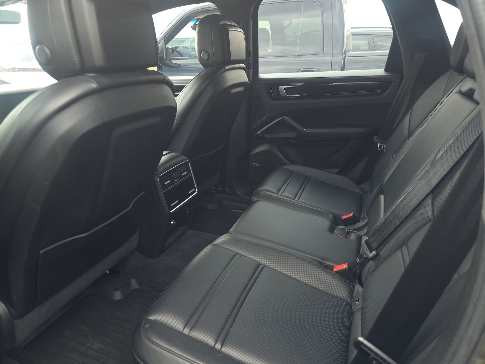 2022 Porsche Cayenne S AWD