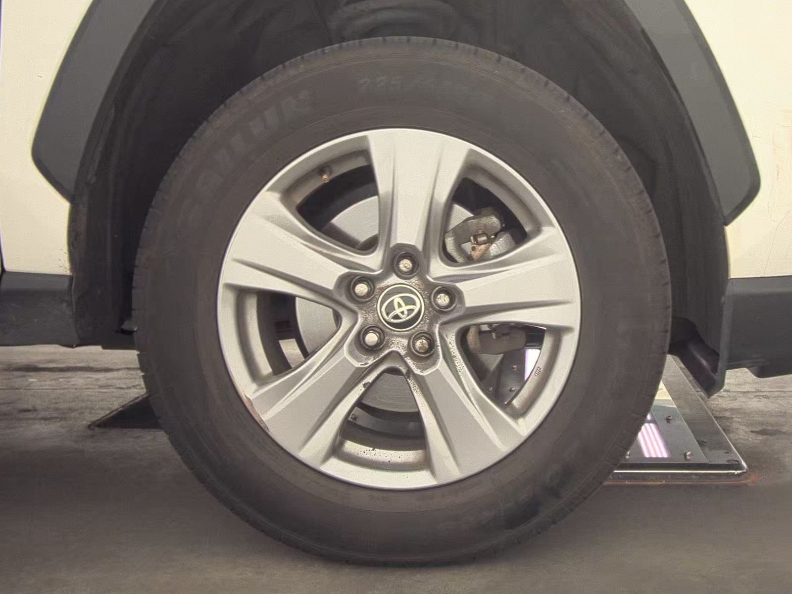 2024 Toyota RAV4 XLE AWD