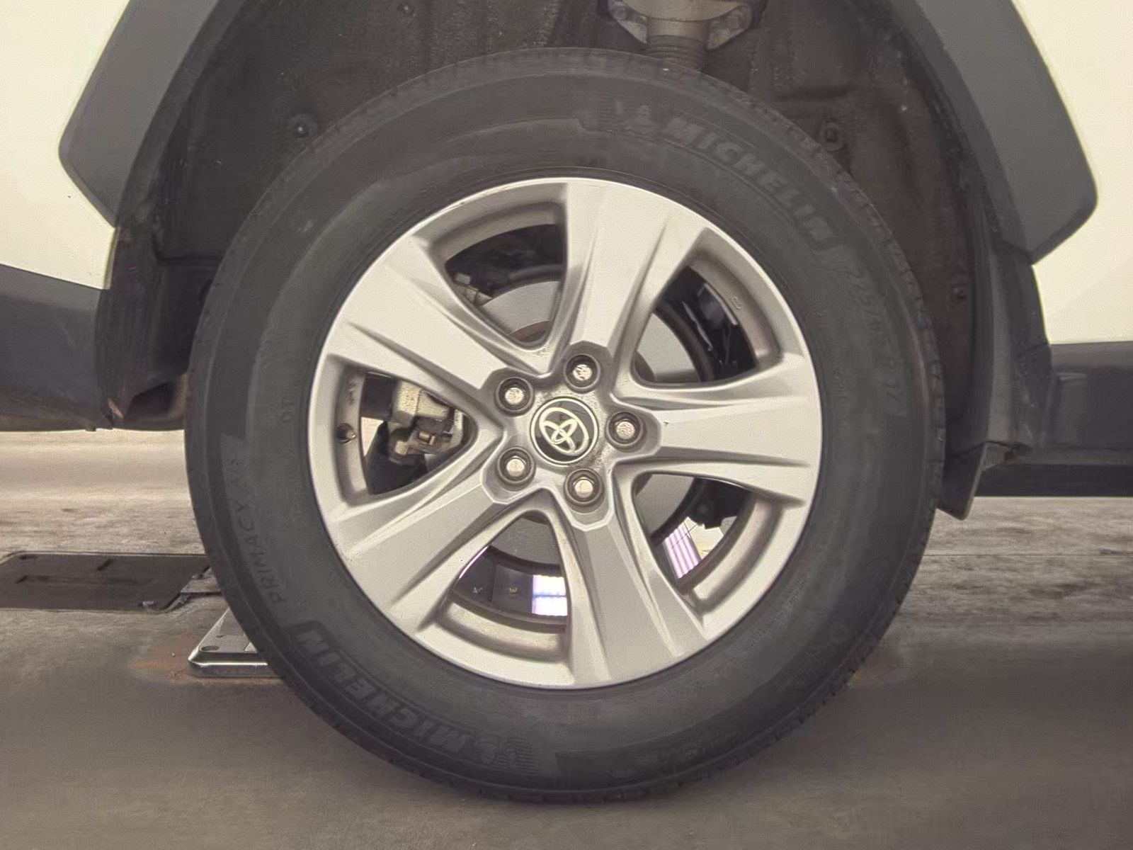 2024 Toyota RAV4 XLE AWD