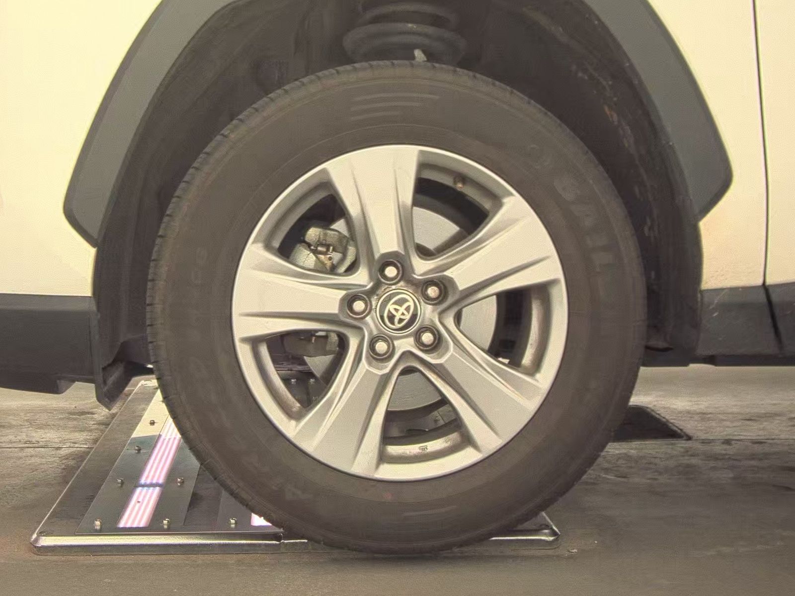 2024 Toyota RAV4 XLE AWD