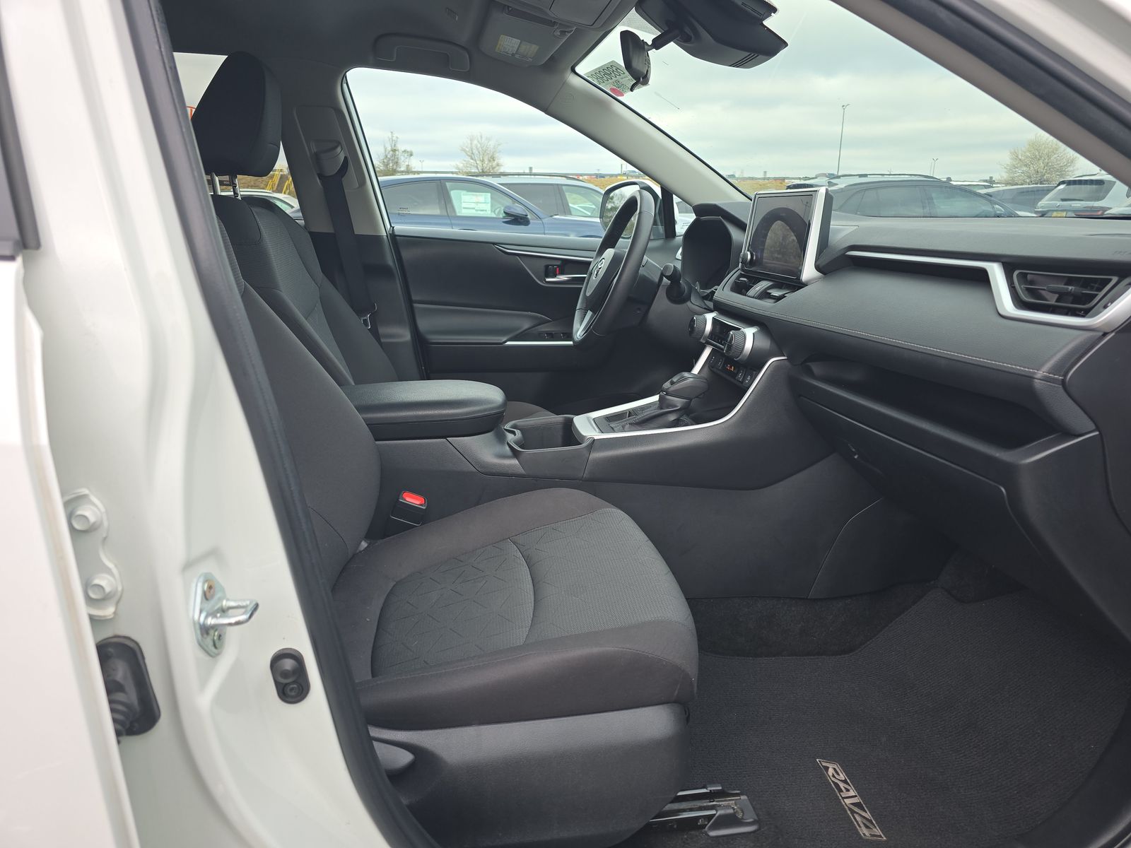 2024 Toyota RAV4 XLE AWD