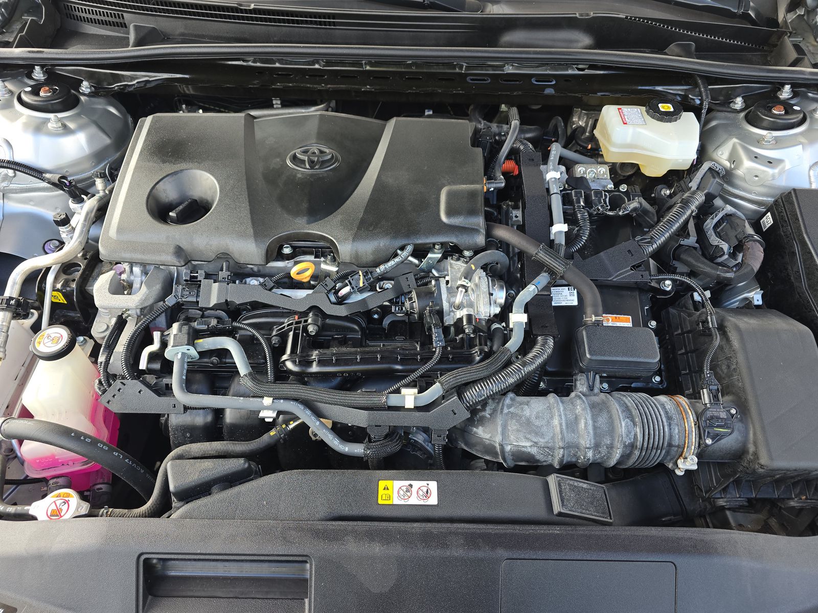 2021 Toyota Camry Hybrid LE FWD