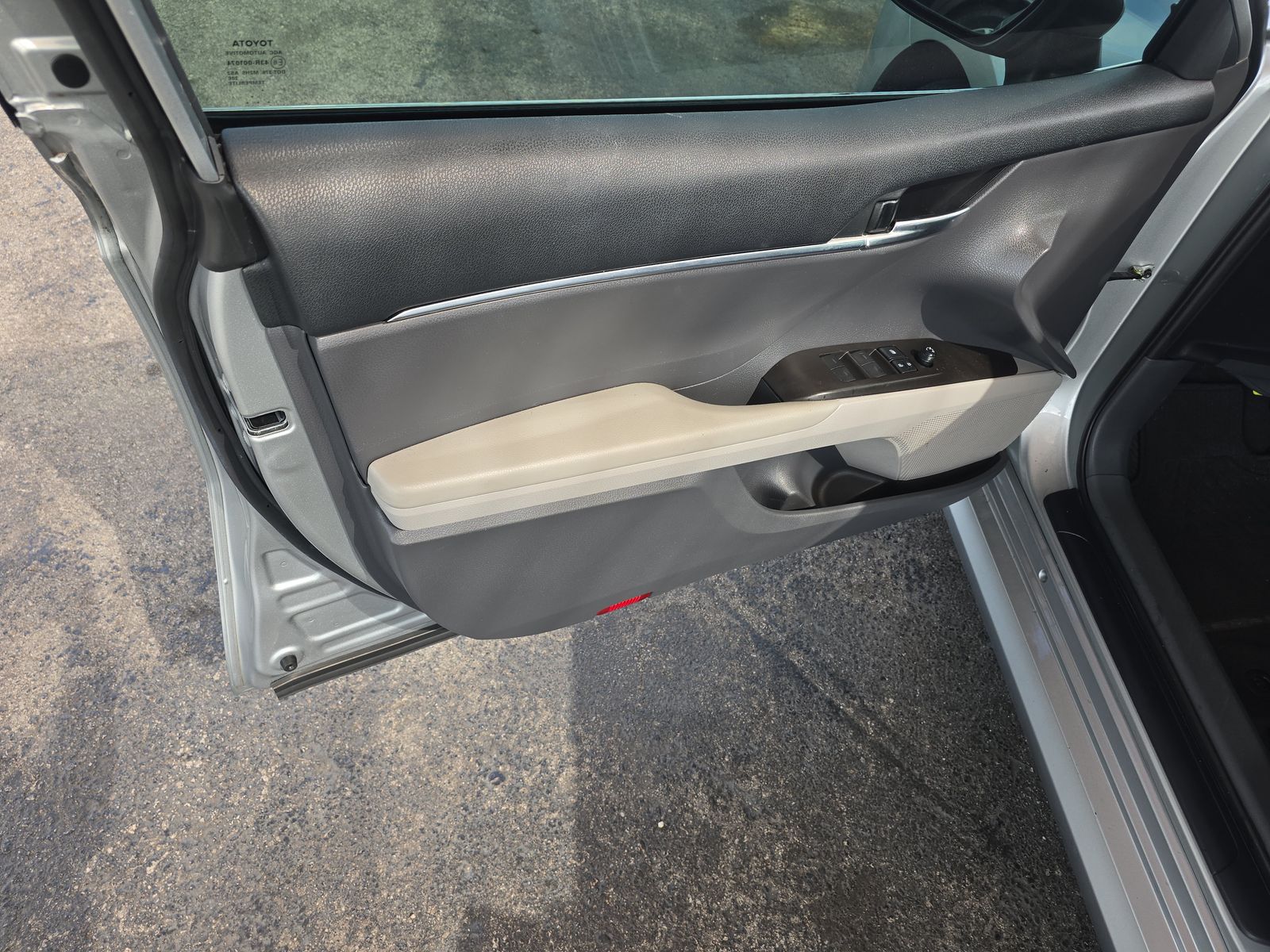 2021 Toyota Camry Hybrid LE FWD