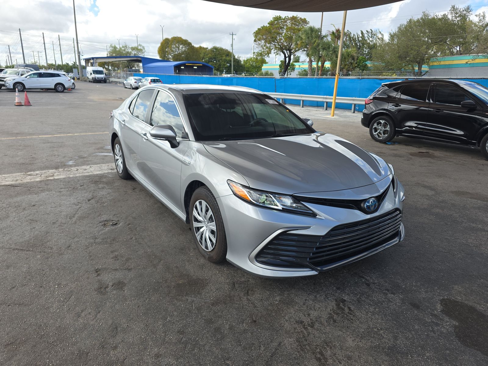 2021 Toyota Camry Hybrid LE FWD