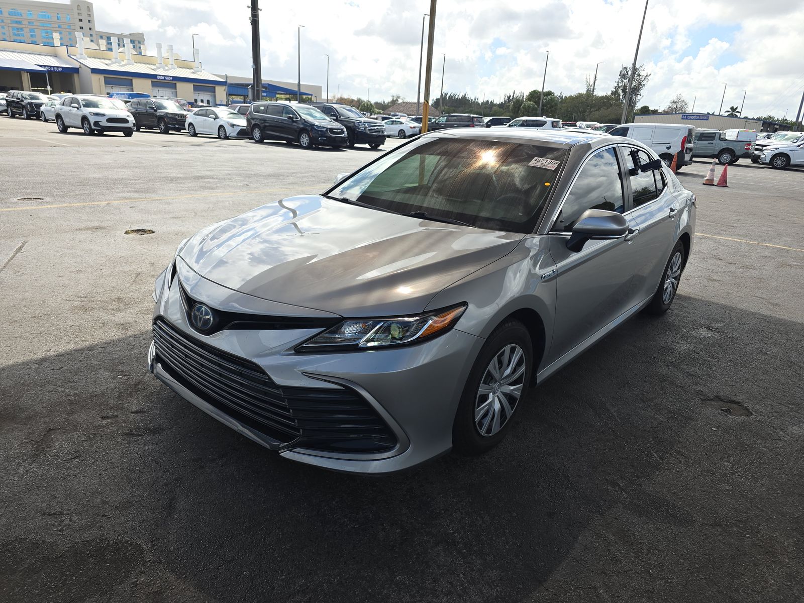 2021 Toyota Camry Hybrid LE FWD