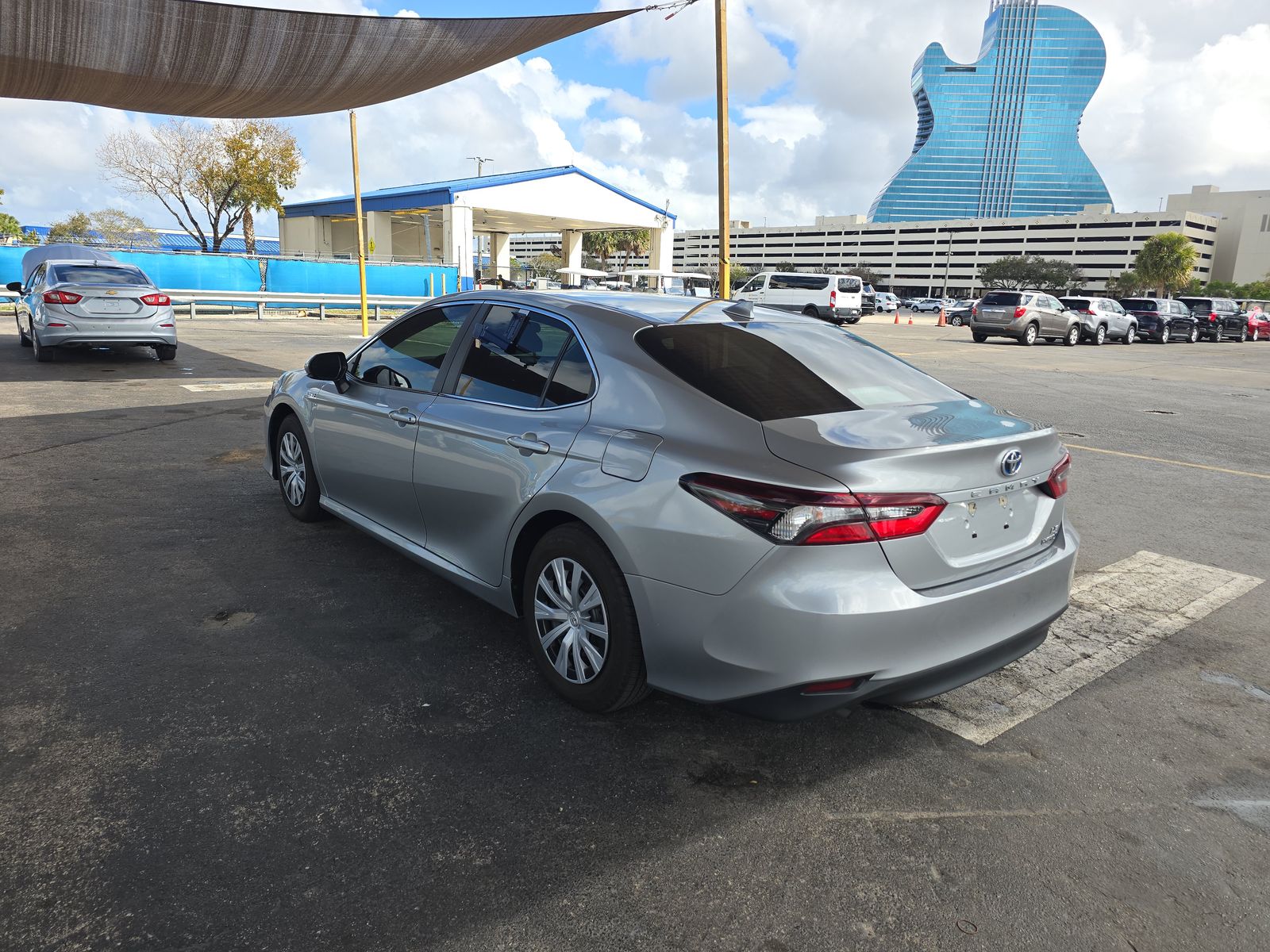 2021 Toyota Camry Hybrid LE FWD