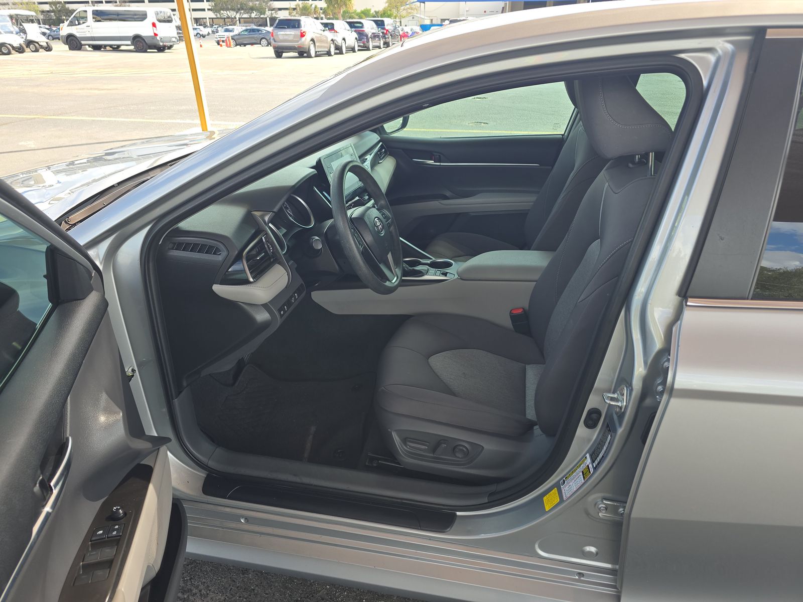 2021 Toyota Camry Hybrid LE FWD