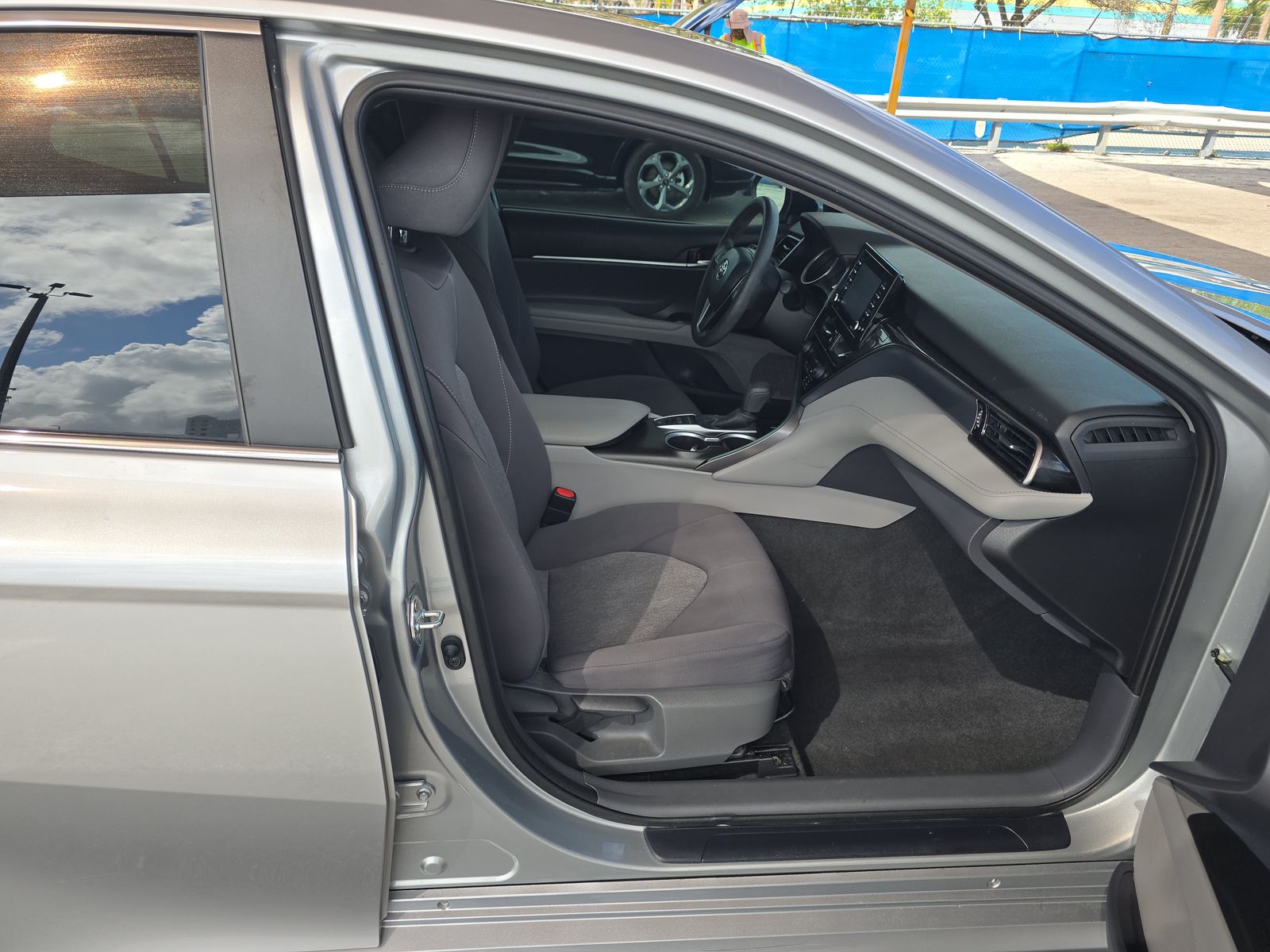 2021 Toyota Camry Hybrid LE FWD