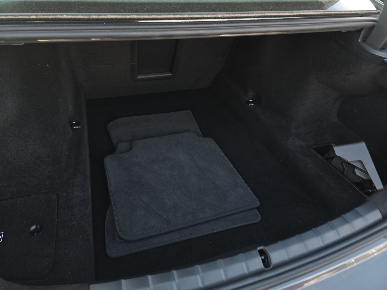 2025 BMW 7 Series 740i RWD