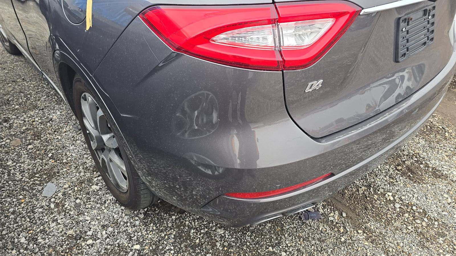 2020 Maserati Levante Base AWD