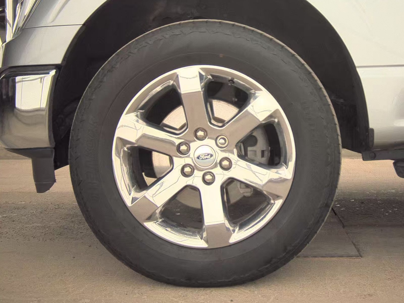 2023 Ford F-150 XLT AWD