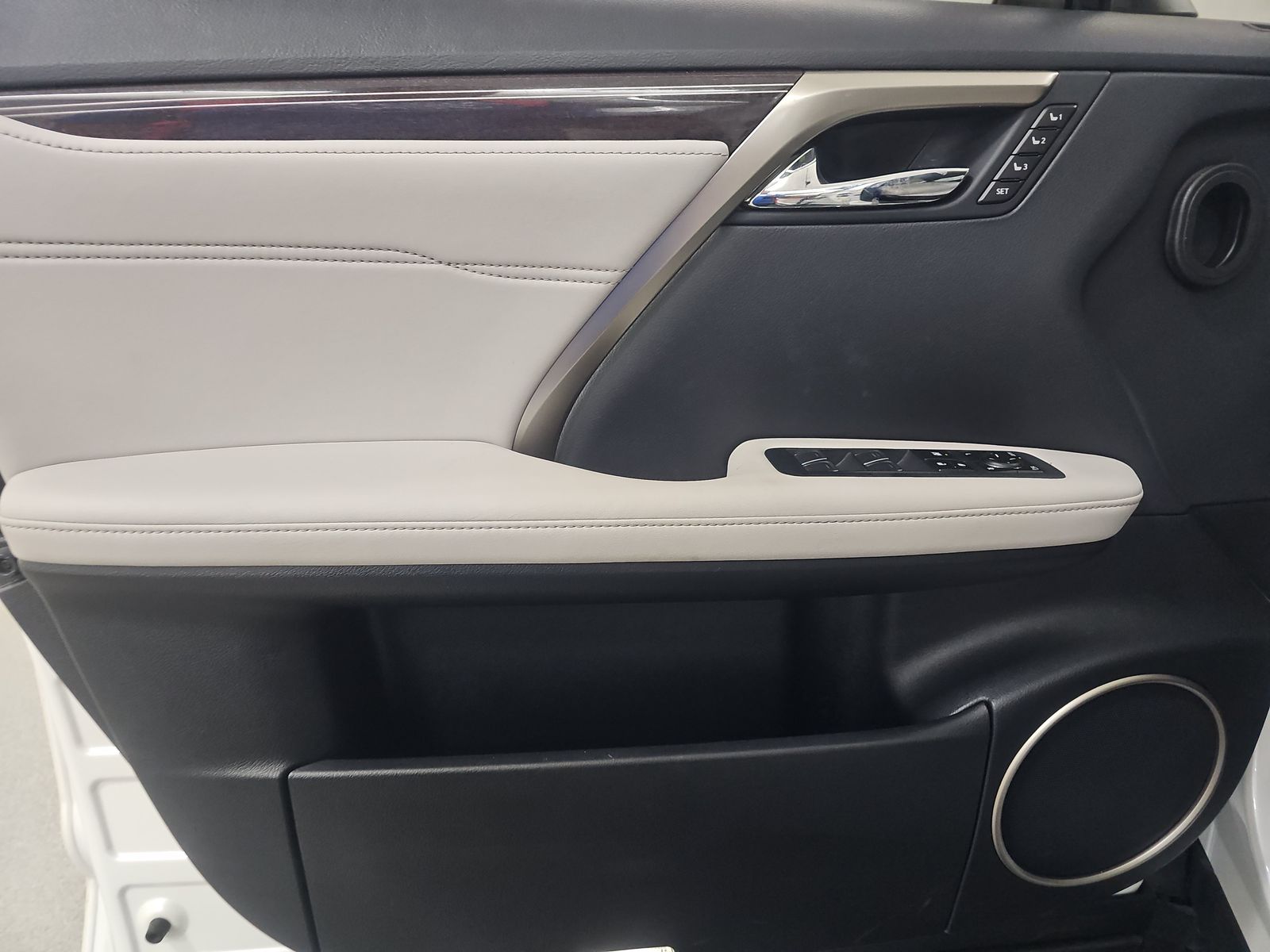 2022 Lexus RX RX 350L Luxury FWD