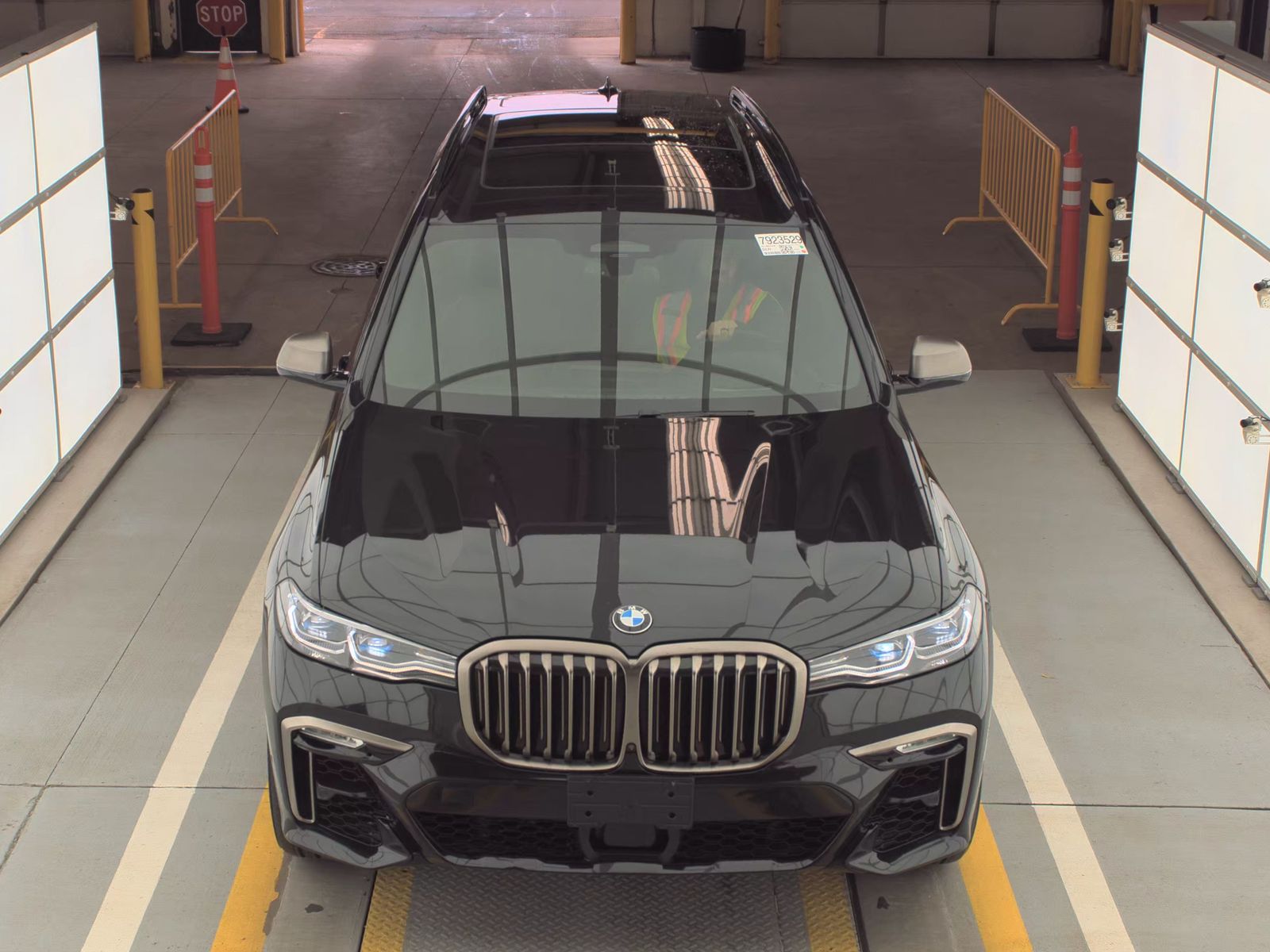 2021 BMW X7 M50i AWD