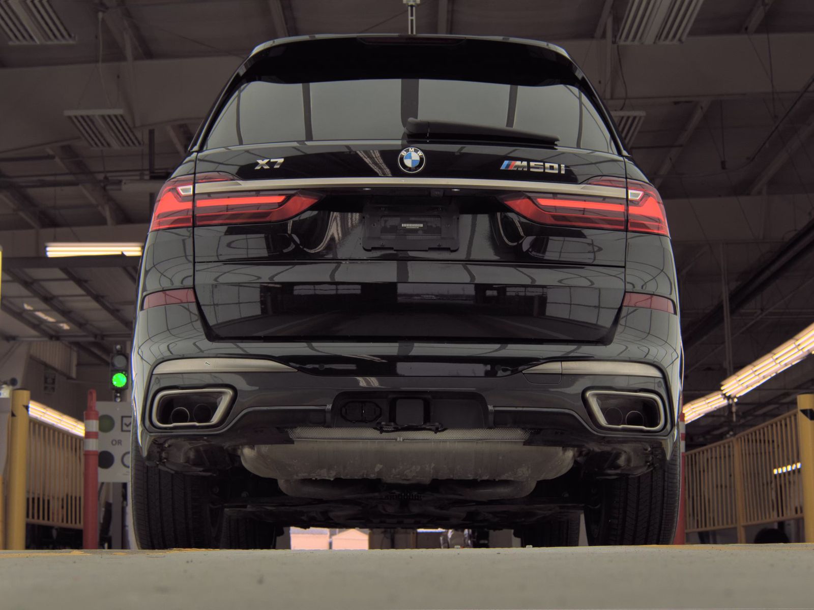 2021 BMW X7 M50i AWD