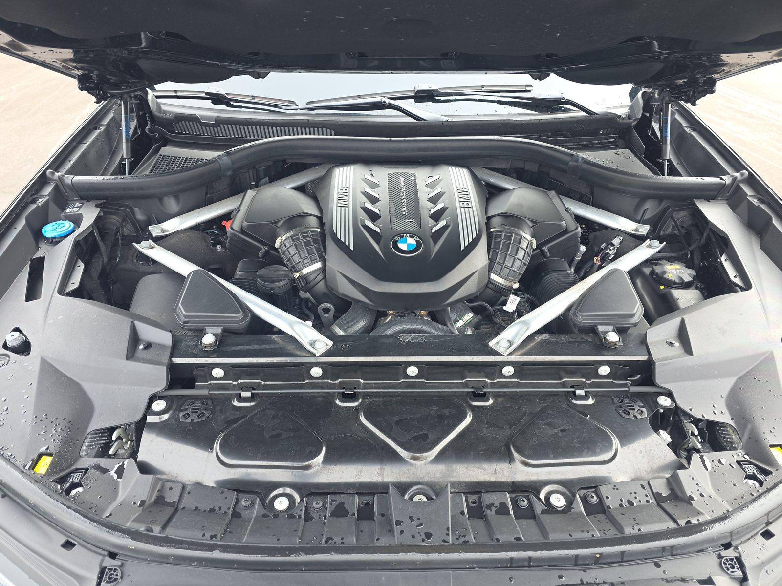 2021 BMW X7 M50i AWD