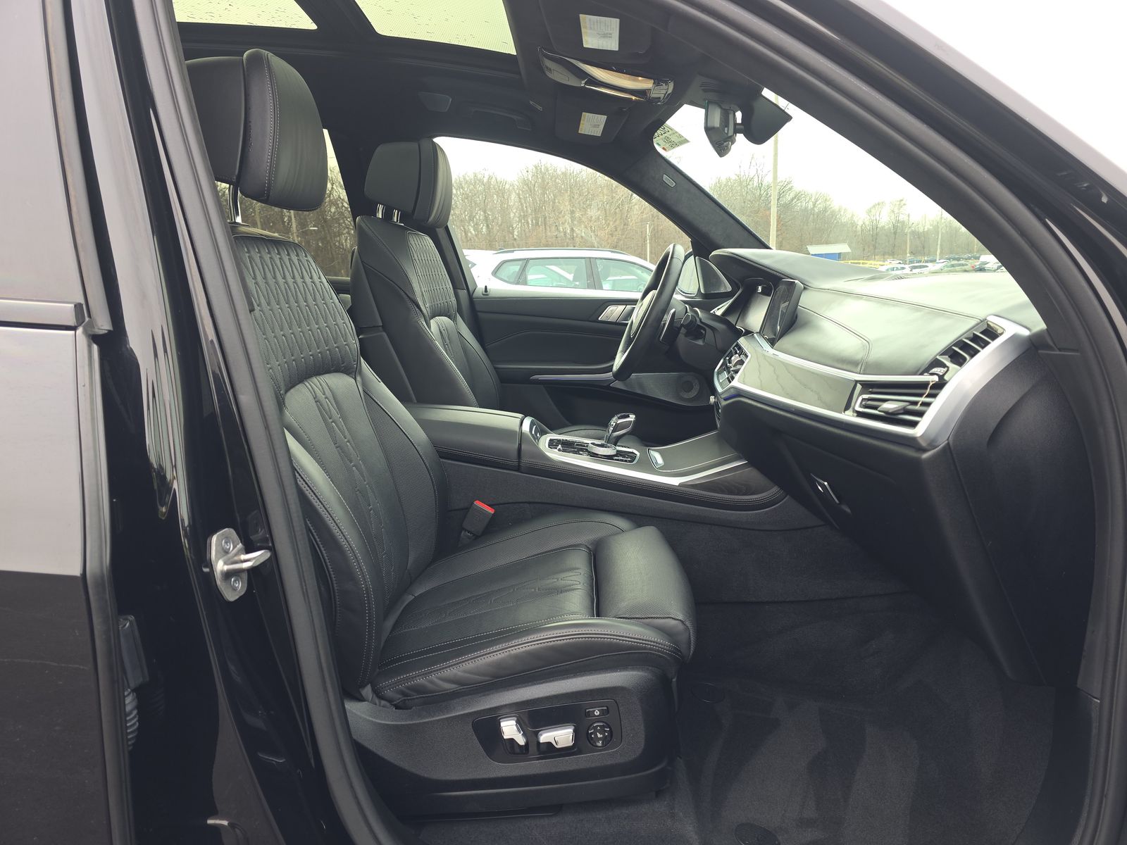 2021 BMW X7 M50i AWD