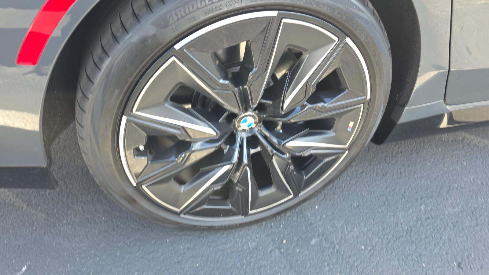 2025 BMW 7 Series 740i RWD