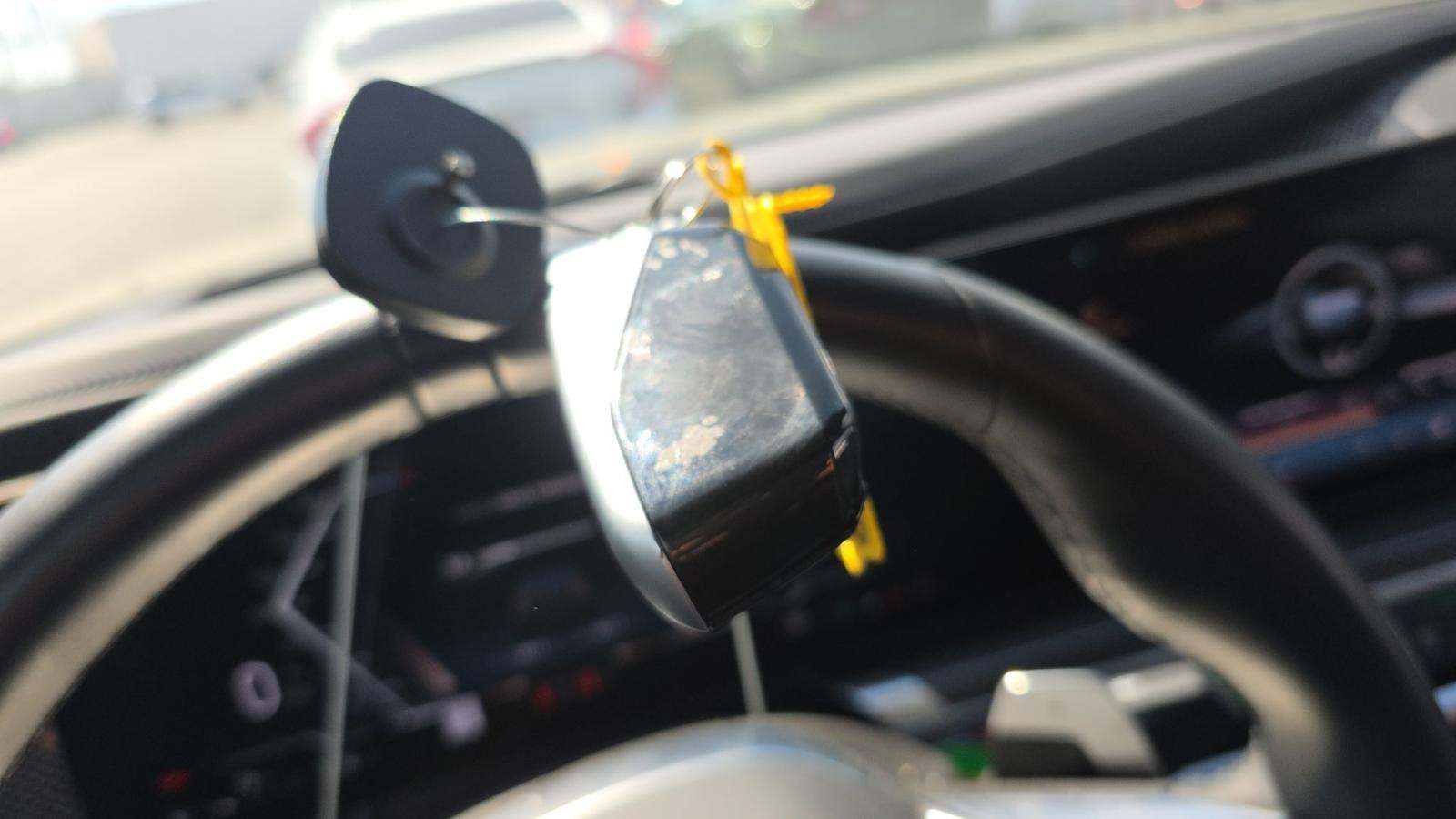 2025 BMW 7 Series 740i RWD