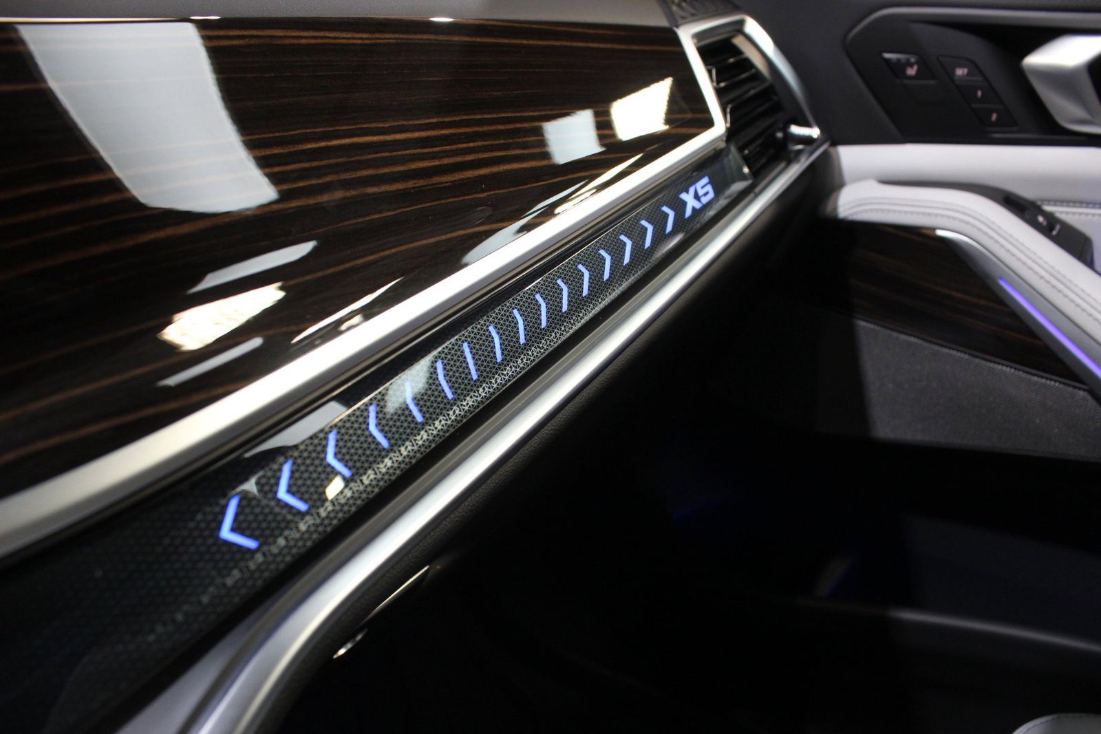 2025 BMW X5 sDrive40i RWD