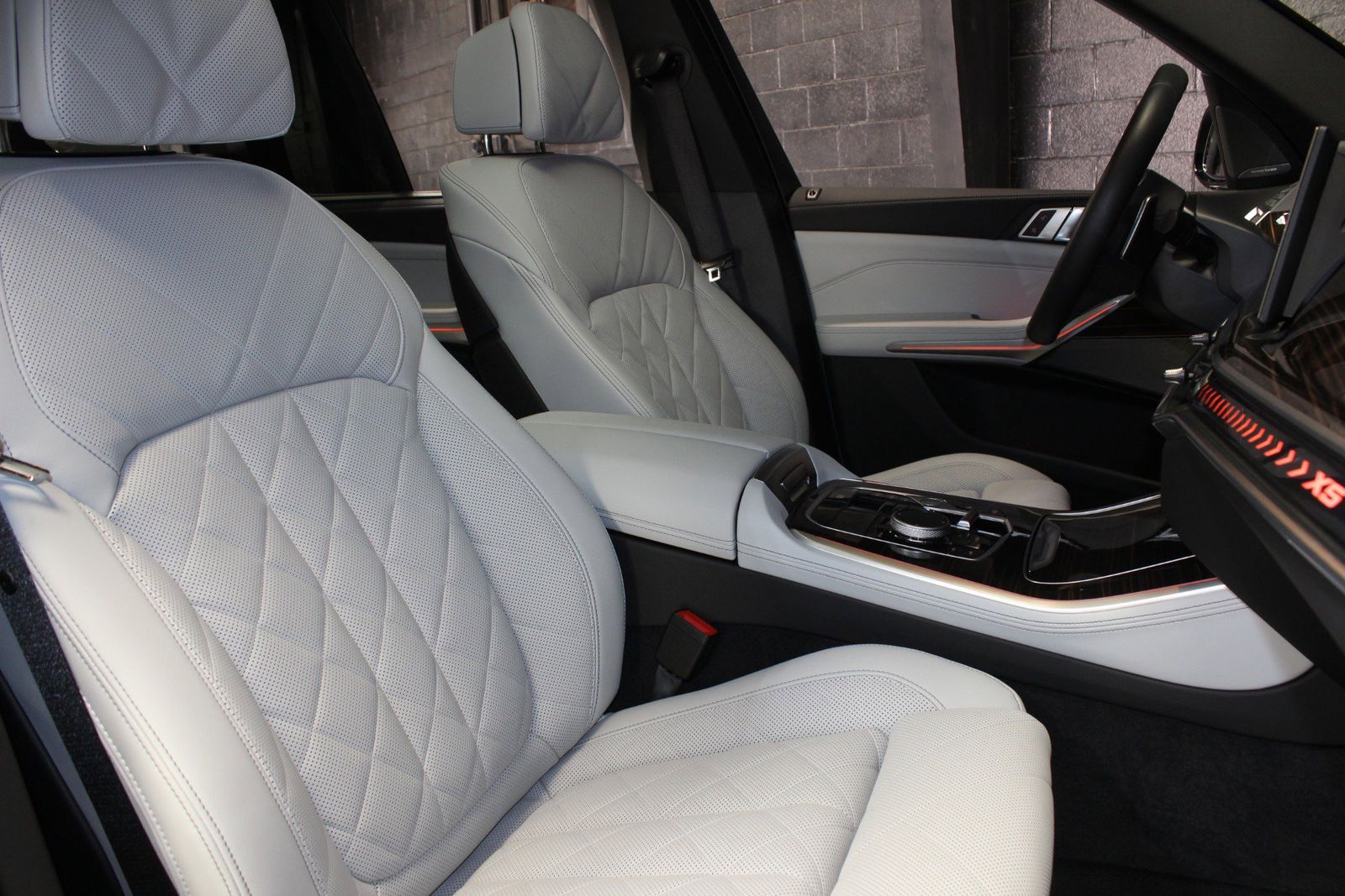 2025 BMW X5 sDrive40i RWD