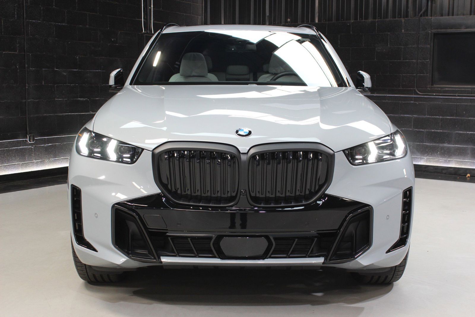 2025 BMW X5 sDrive40i RWD