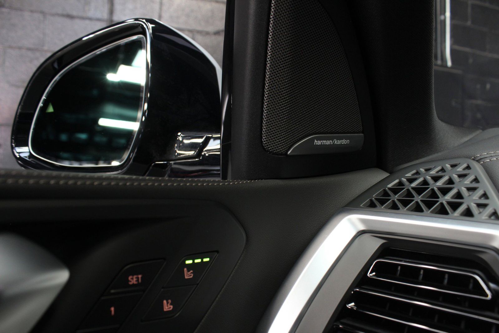 2025 BMW X5 sDrive40i RWD