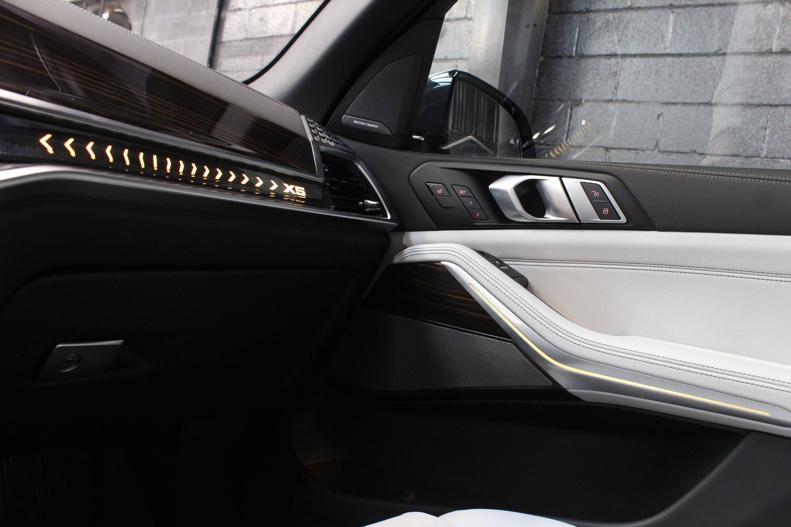 2025 BMW X5 sDrive40i RWD