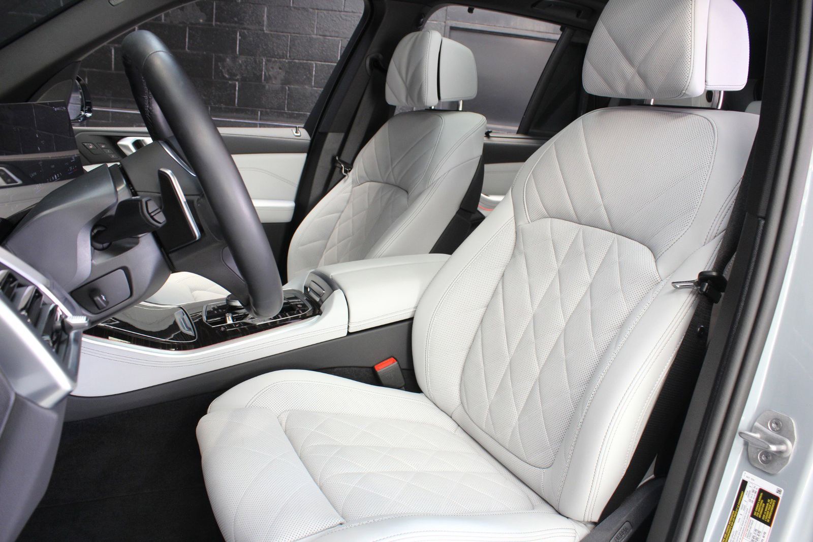 2025 BMW X5 sDrive40i RWD