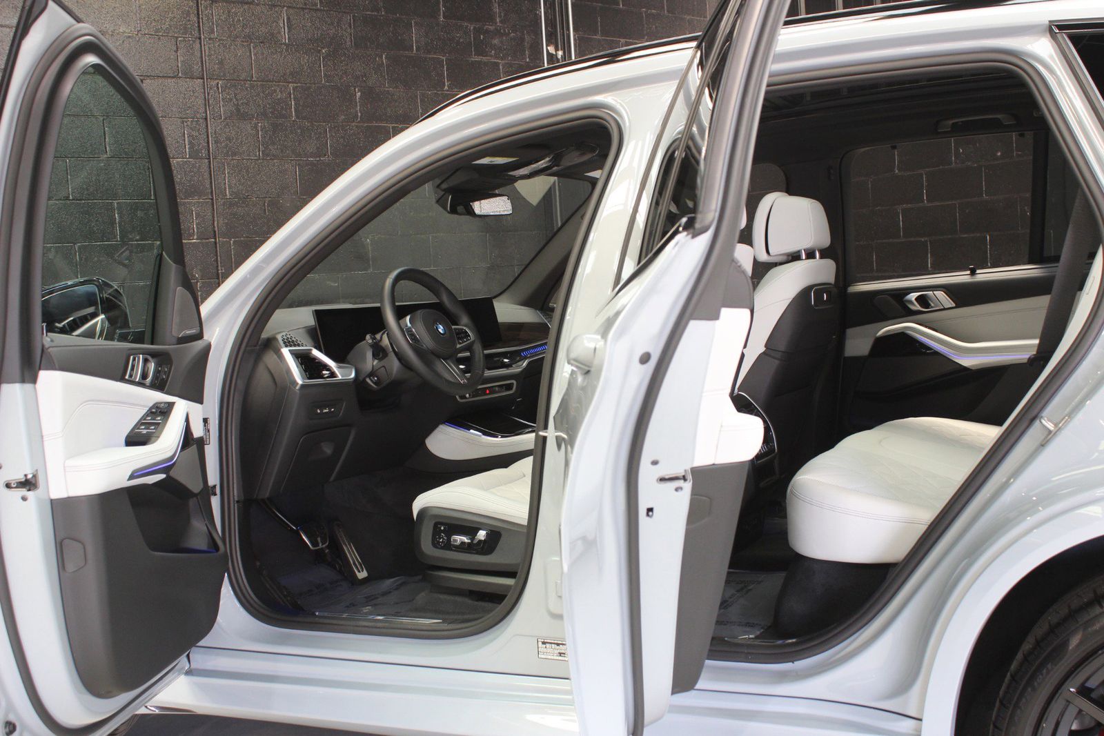 2025 BMW X5 sDrive40i RWD