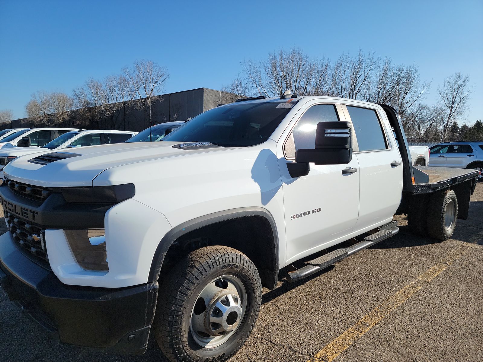 2023 CHEVY SILVERADO 3500 LT DIESEL WHITE FLATBED 8'0" DUALLY DUALLY