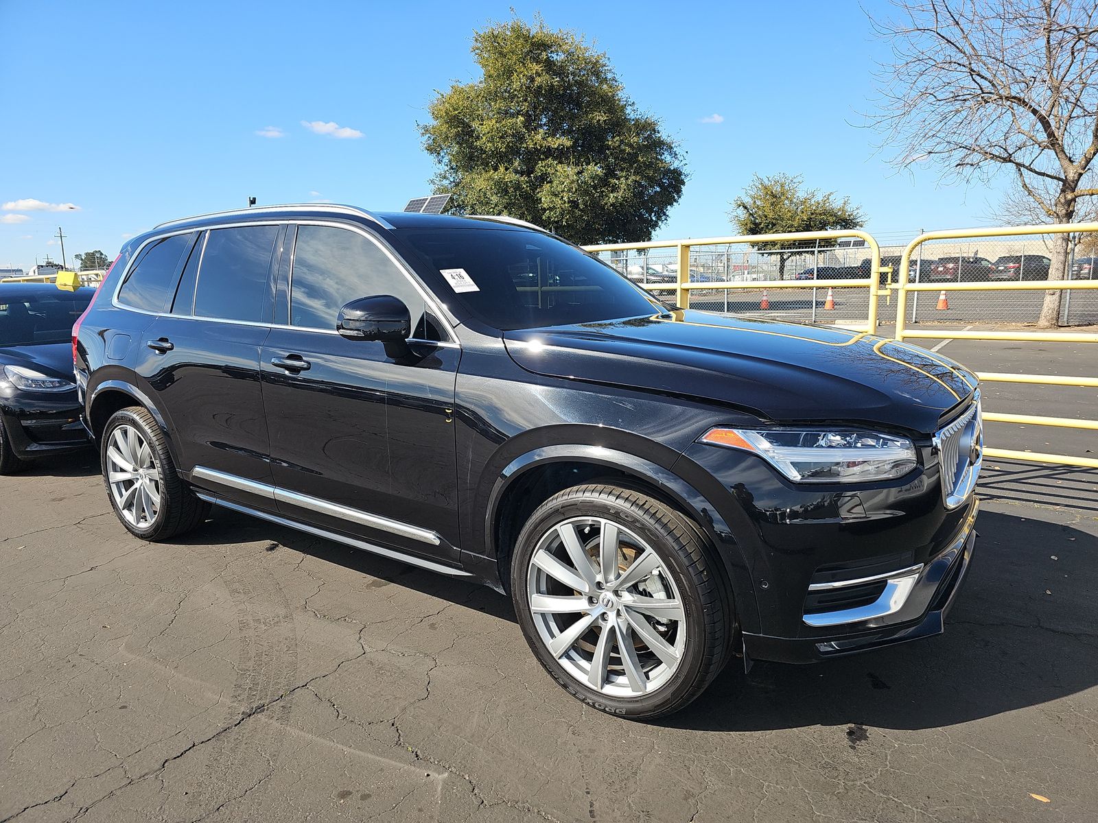 2023 Volvo XC90 B6 Plus AWD