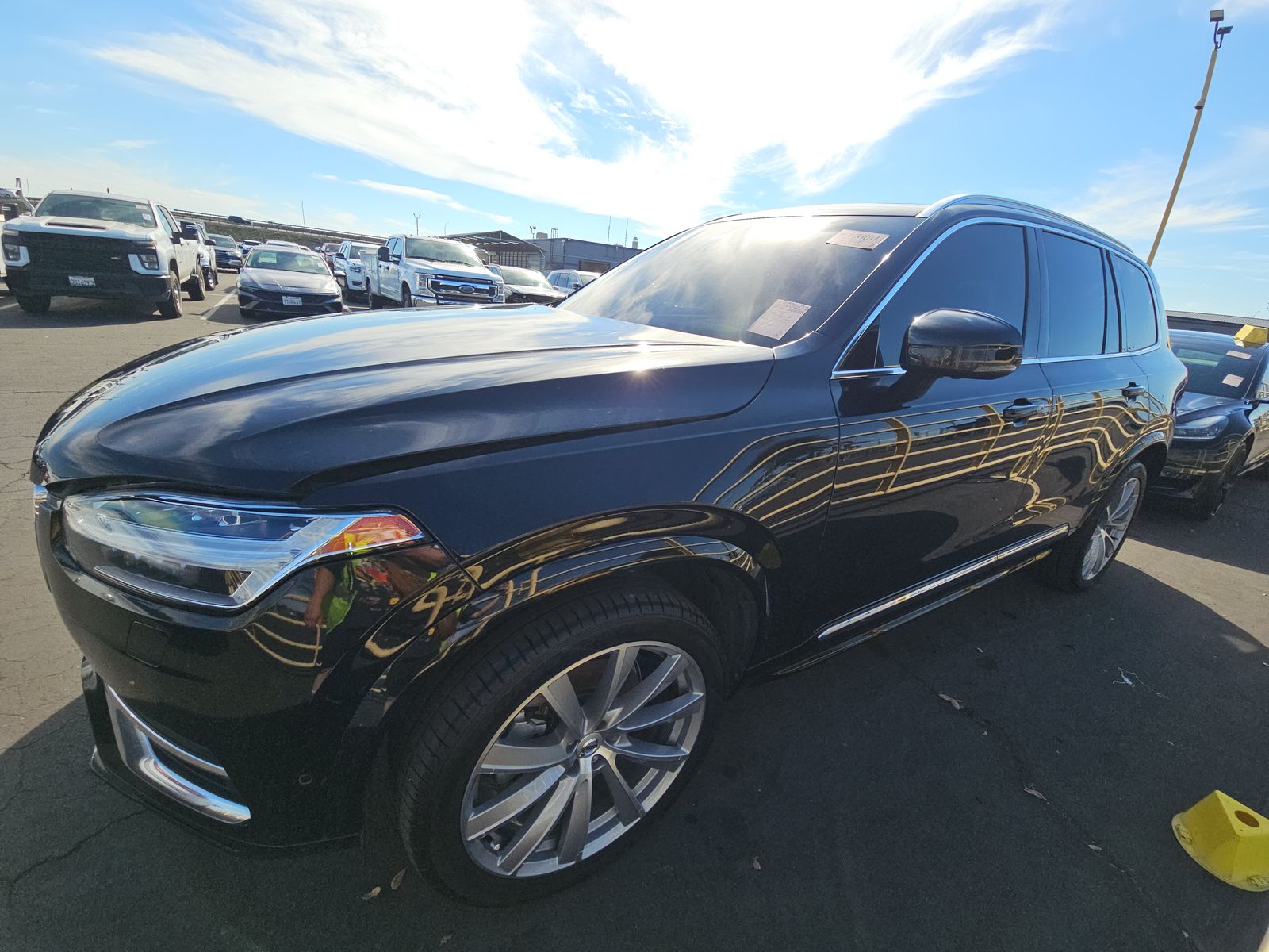 2023 Volvo XC90 B6 Plus AWD