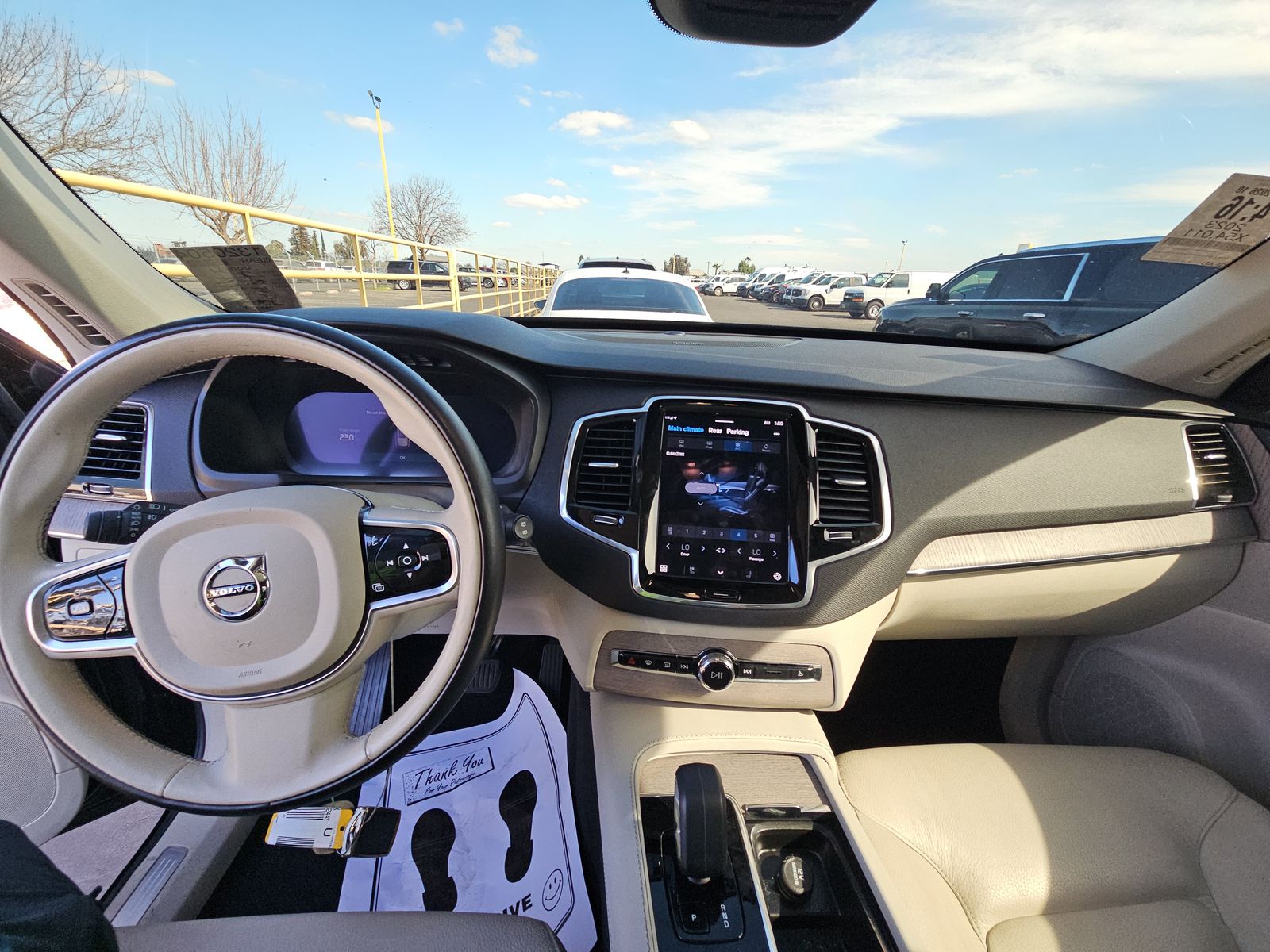 2023 Volvo XC90 B6 Plus AWD