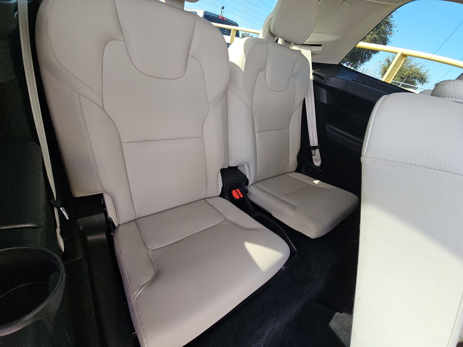 2023 Volvo XC90 B6 Plus AWD