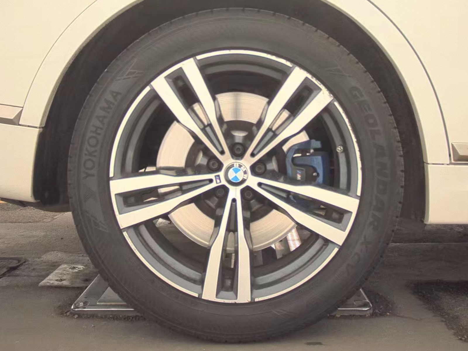 2020 BMW X7 M50i AWD