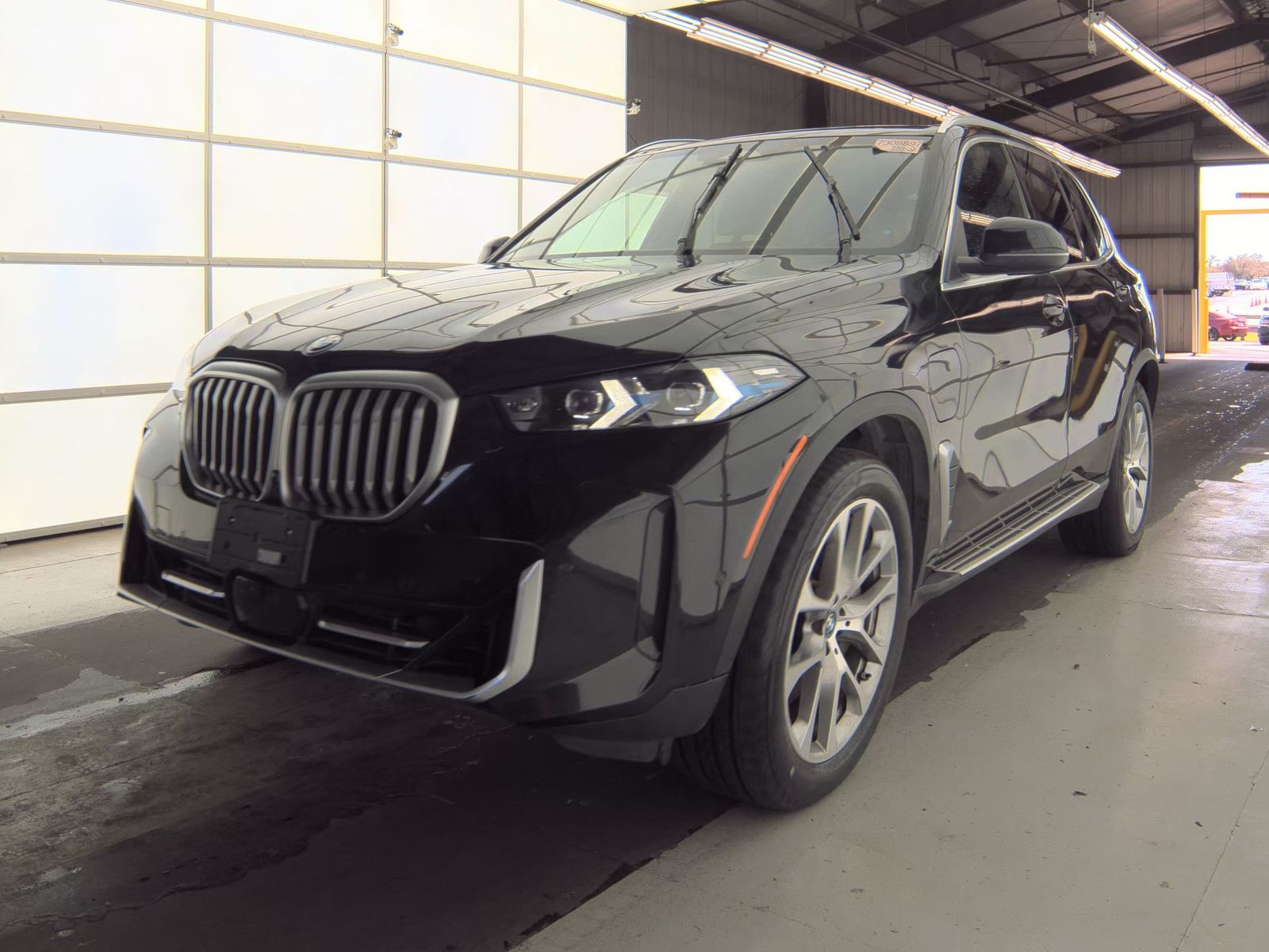 2025 BMW X5 xDrive50e AWD