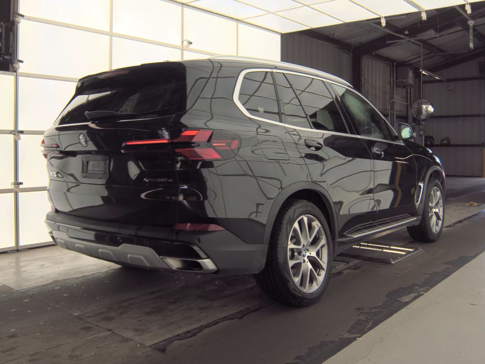 2025 BMW X5 xDrive50e AWD