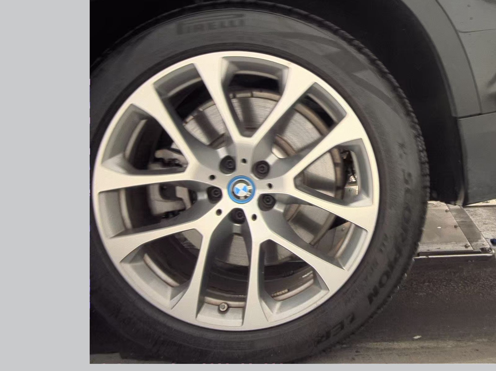 2025 BMW X5 xDrive50e AWD