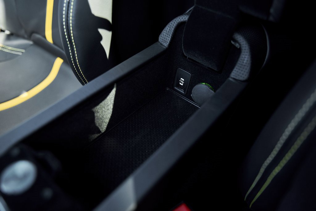 2023 Ferrari SF90 Stradale Base AWD