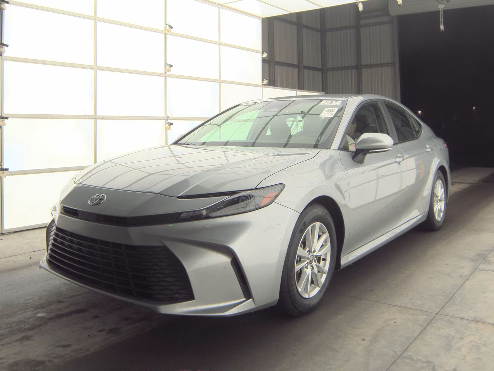 2025 Toyota Camry LE FWD