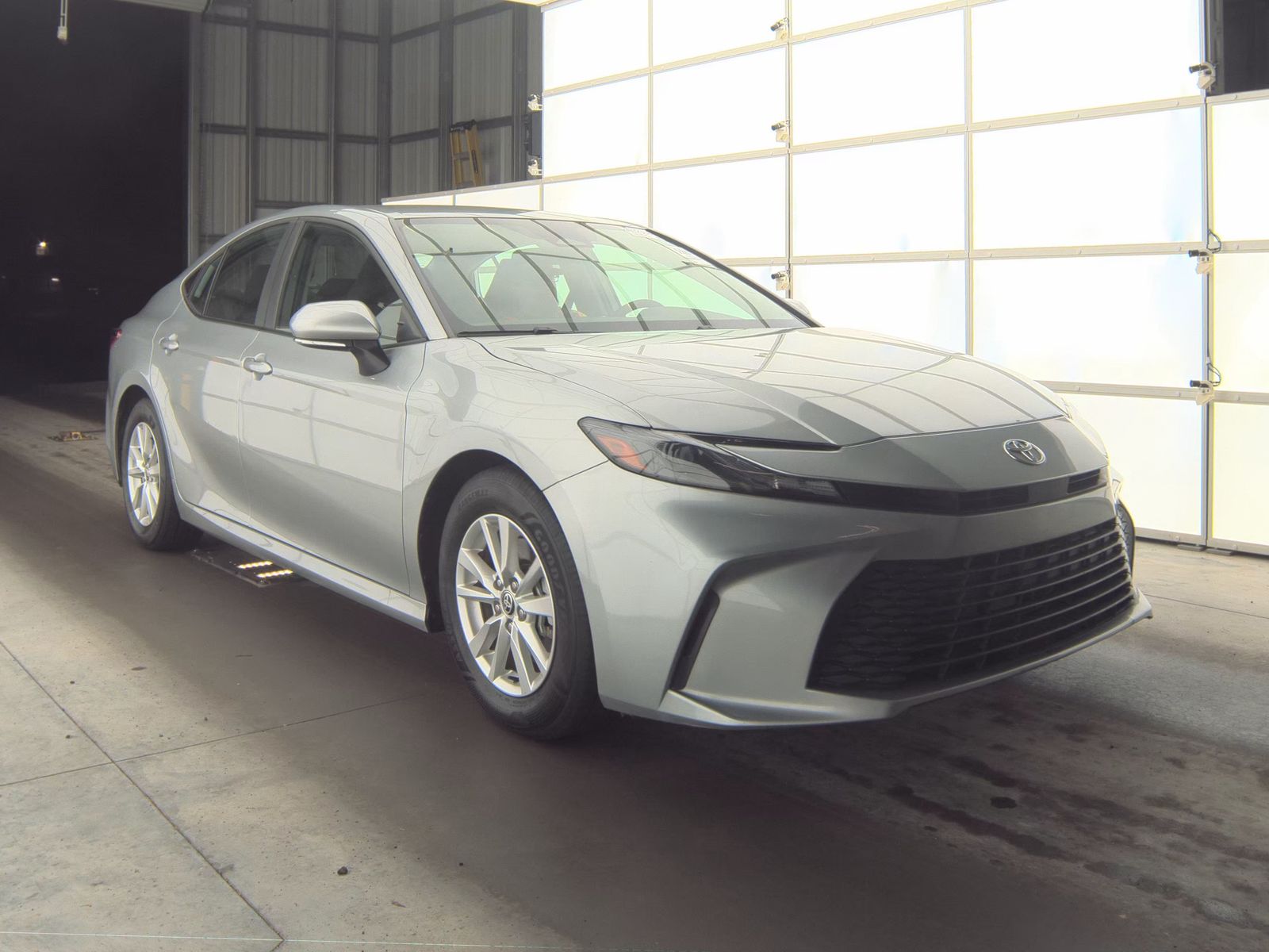 2025 Toyota Camry LE FWD