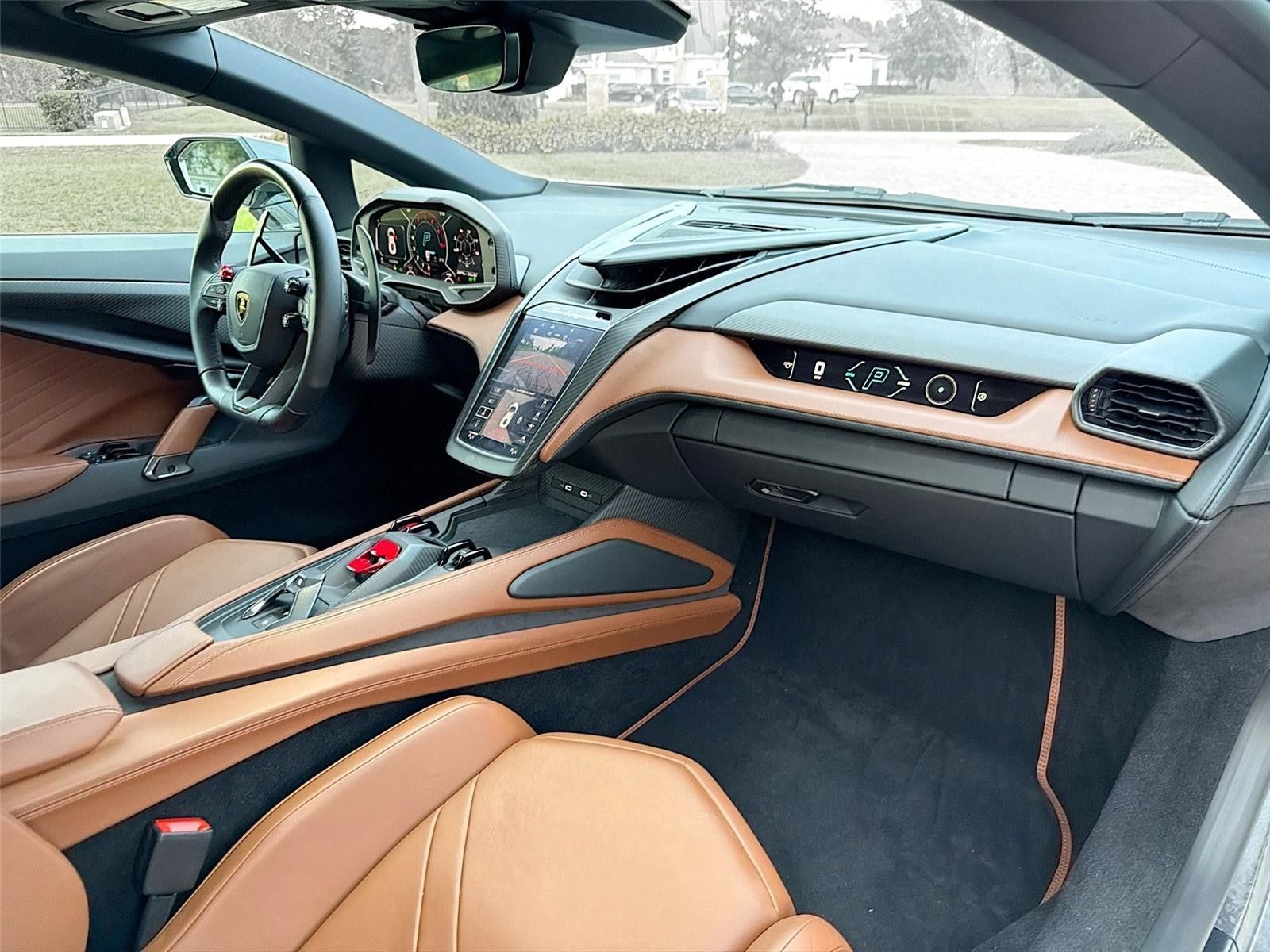 2024 Lamborghini Revuelto Base AWD