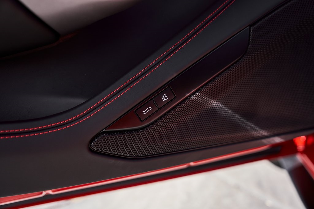 2022 Ferrari F8 Base RWD