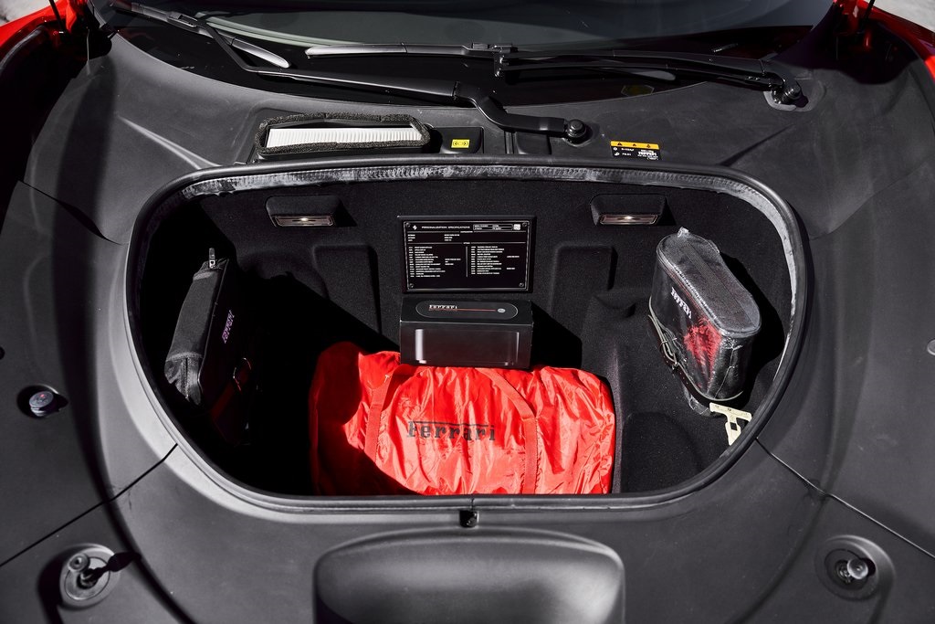 2022 Ferrari F8 Base RWD