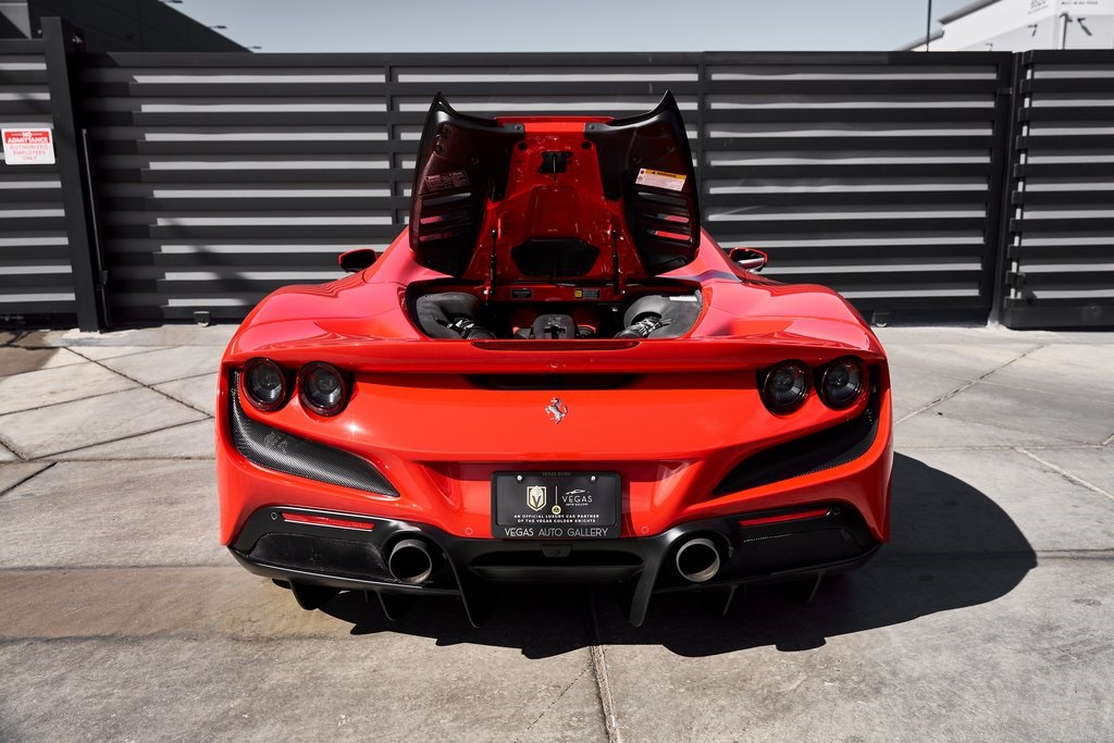 2022 Ferrari F8 Base RWD