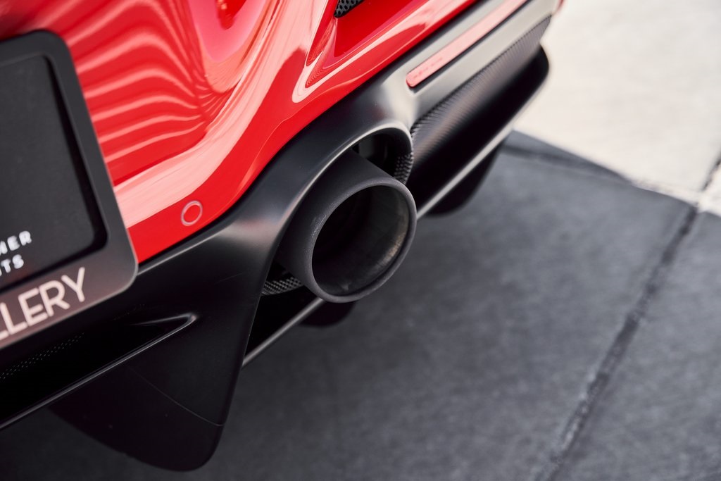 2022 Ferrari F8 Base RWD