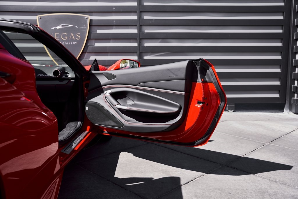 2022 Ferrari F8 Base RWD