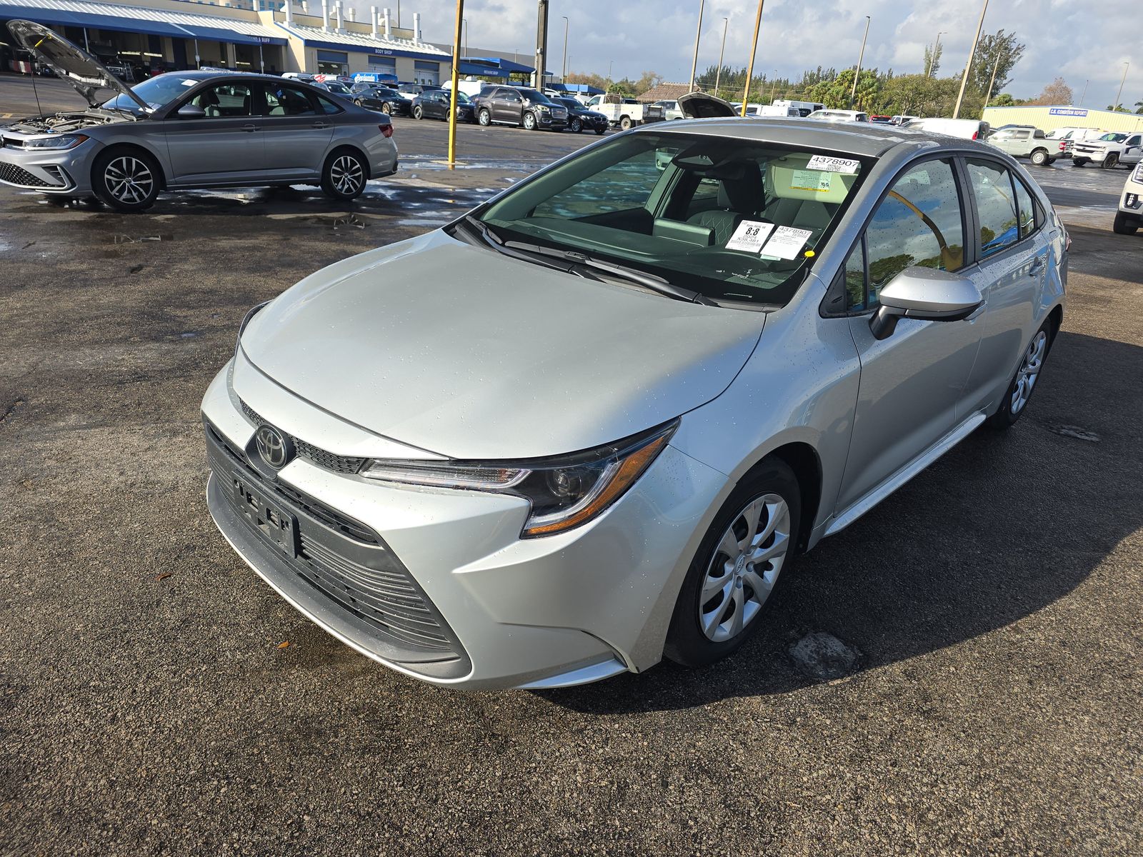 2024 Toyota Corolla LE FWD